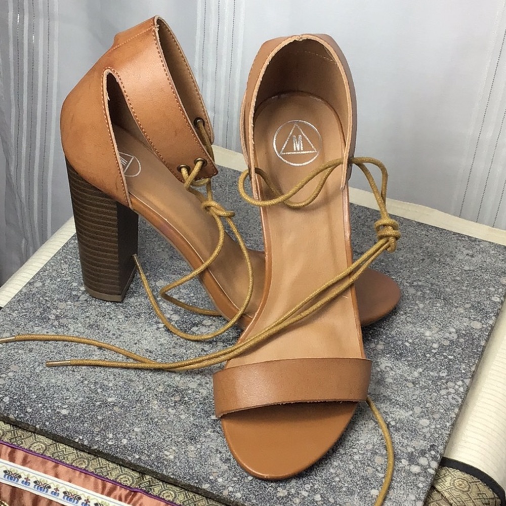 🌵 Missguided Tan Faux Leather Ankle Tie Laces Block Heel Sandals Sz.8 - Picture 1 of 8